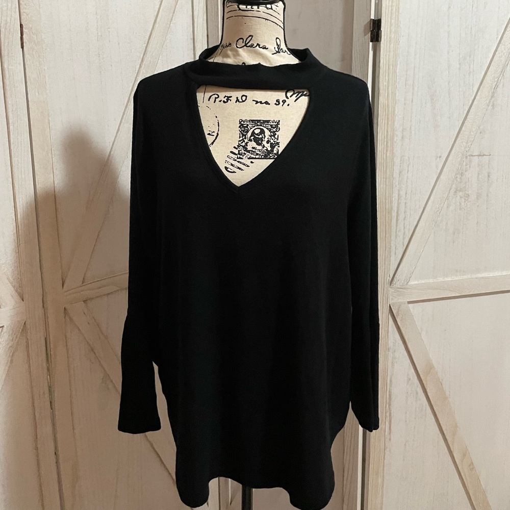 LANE BRYANT EUC CHOKER NECKLINE BELL SLEEVE SWEATER 18/20